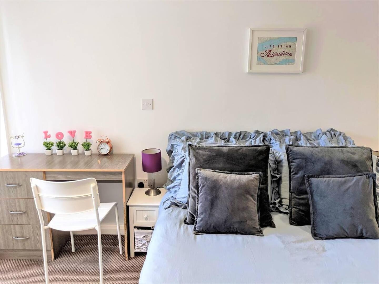 Lovely Guest Rooms In City Centre Liverpool Exterior foto